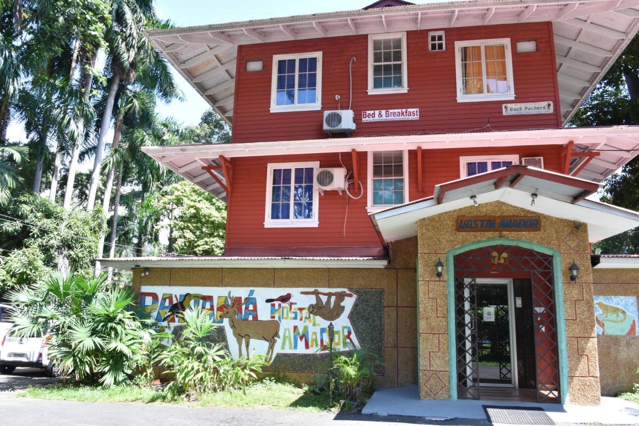 Hostal Amador Familiar パナマ・シティー エクステリア 写真