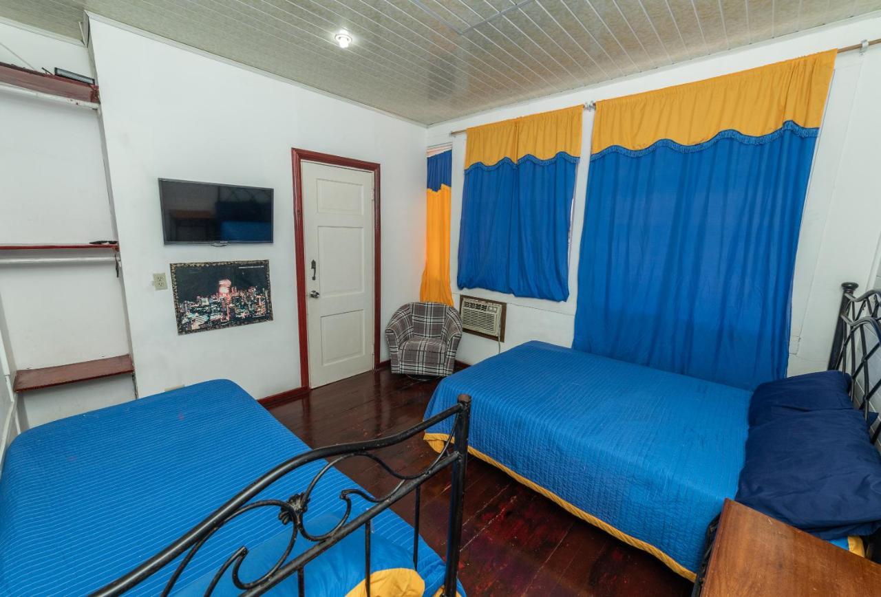 Hostal Amador Familiar パナマ・シティー 部屋 写真