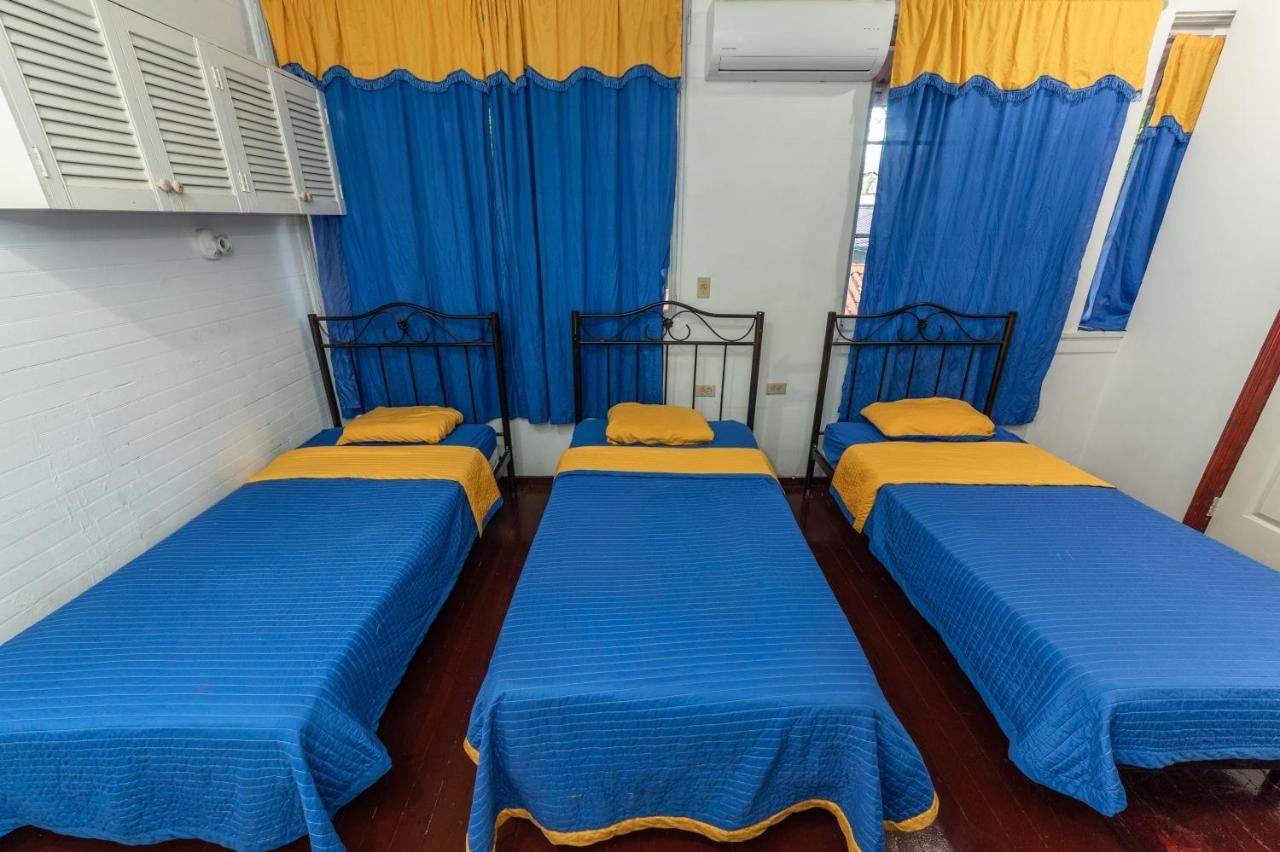 Hostal Amador Familiar パナマ・シティー 部屋 写真